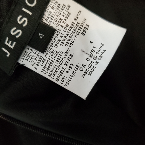 Size 4 sleeveless dress - Picture 6 of 6